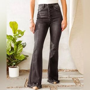 KanCan Signature Ultra High Super Flare Jean